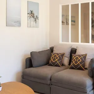 Appartement L36 Sea View Terrace 10min Walking To Sea/parking & Ac