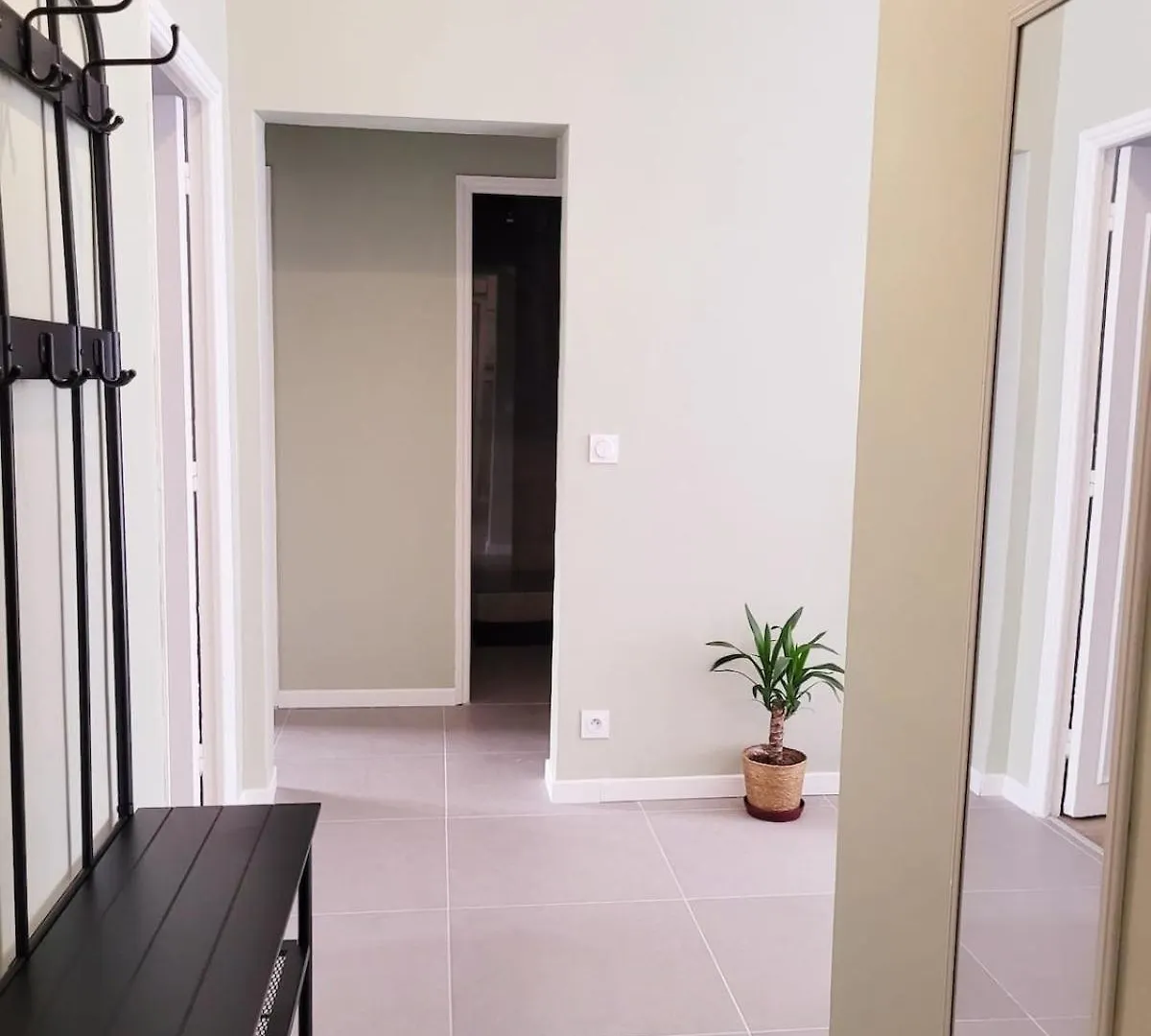 Sejour Chic Proche De La Mer Nice Apartment